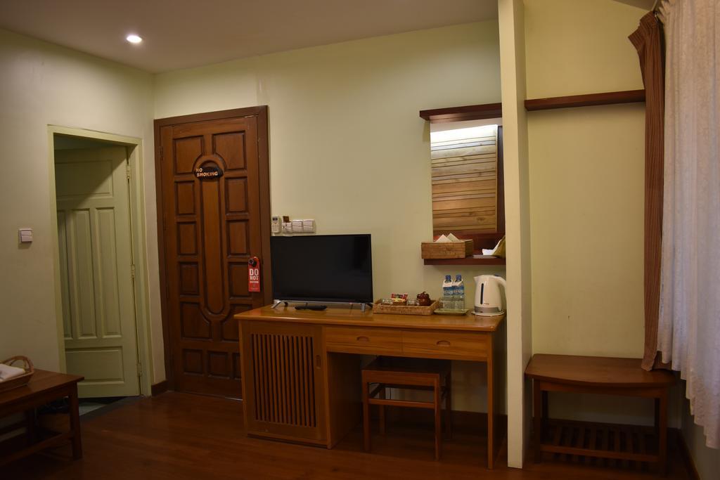Paradise Hotel Nyaung Shwe Inle Lake Zewnętrze zdjęcie
